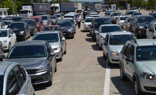 Aduanas pone fin al 0 kilo, el d&oacute;lar se adelant&oacute; a ello