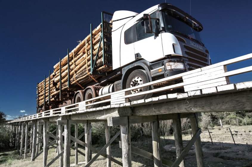 Choferes realizan este mi&eacute;rcoles paro nacional en transporte de carga