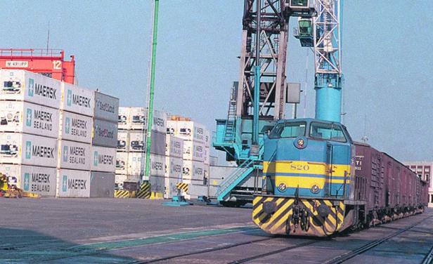 40 mil camiones para mover un mill&oacute;n de toneladas