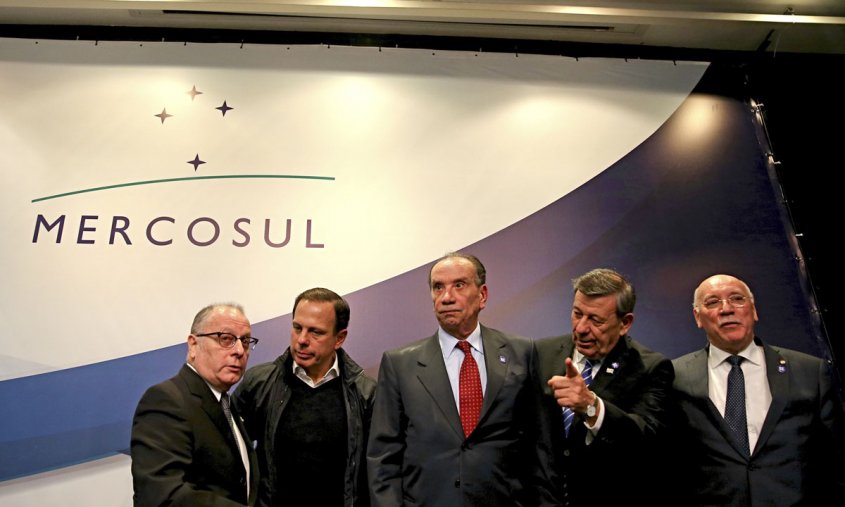 Negociaci&oacute;n comercial UE-Mercosur encall&oacute; en Bruselas por sector automotor
