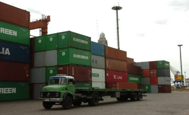 La actividad en el Puerto descendi&oacute; 5,4% en 2014