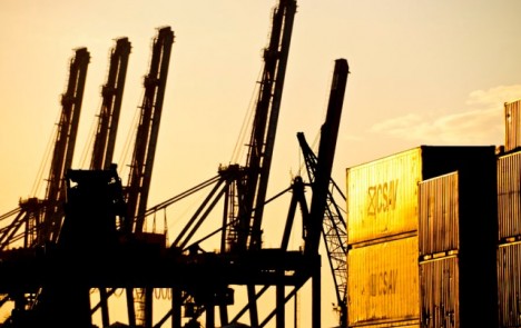 Nueva norma aduanera frena a&uacute;n m&aacute;s las importaciones