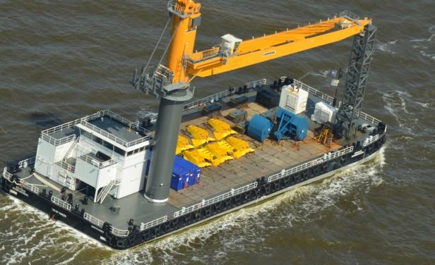 Ya est&aacute; en el r&iacute;o Uruguay la tercera transbordadora